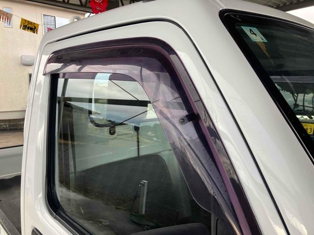 キャリイトラック ＫＣ　軽トラ　４ＷＤ　５速マニュアル　エアコン　パワーステアリング　三方開　ヘッドライトレベライザー（13枚目）