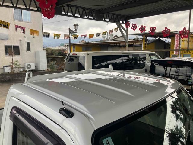キャリイトラック ＫＣ　軽トラ　４ＷＤ　５速マニュアル　エアコン　パワーステアリング　三方開　ヘッドライトレベライザー（15枚目）