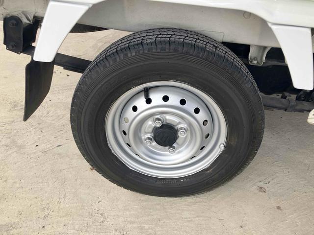 キャリイトラック ＫＣ　軽トラ　４ＷＤ　５速マニュアル　エアコン　パワーステアリング　三方開　ヘッドライトレベライザー（22枚目）