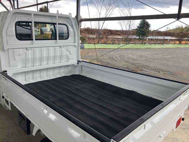 キャリイトラック ＫＣ　軽トラ　４ＷＤ　５速マニュアル　エアコン　パワーステアリング　三方開　ヘッドライトレベライザー（30枚目）