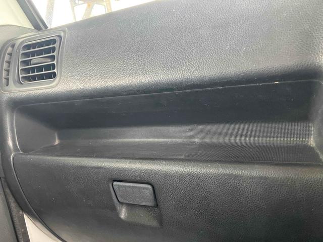 キャリイトラック ＫＣ　軽トラ　４ＷＤ　５速マニュアル　エアコン　パワーステアリング　三方開　ヘッドライトレベライザー（43枚目）