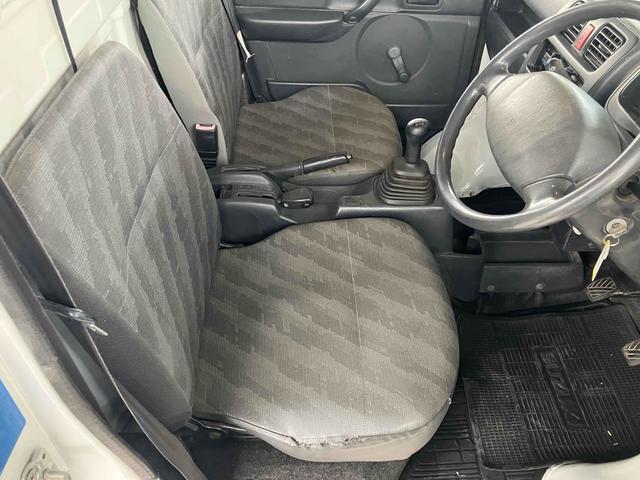 キャリイトラック ＫＣ　軽トラ　４ＷＤ　５速マニュアル　エアコン　パワーステアリング　三方開　ヘッドライトレベライザー（62枚目）