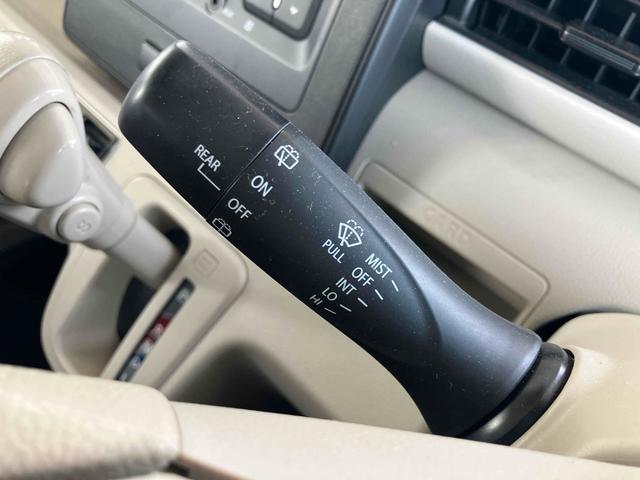 ワゴンＲ ハイブリッドＦＸ　レーンアシスト　衝突被害軽減システム　オートライト　スマートキー　アイドリングストップ　電動格納ミラー　シートヒーター　ベンチシート　ＣＶＴ　盗難防止システム　ＡＢＳ　ＥＳＣ　ＣＤ（7枚目）