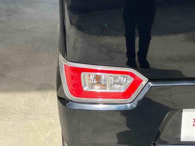 ワゴンＲ ハイブリッドＦＸ　レーンアシスト　衝突被害軽減システム　オートライト　スマートキー　アイドリングストップ　電動格納ミラー　シートヒーター　ベンチシート　ＣＶＴ　盗難防止システム　ＡＢＳ　ＥＳＣ　ＣＤ（29枚目）