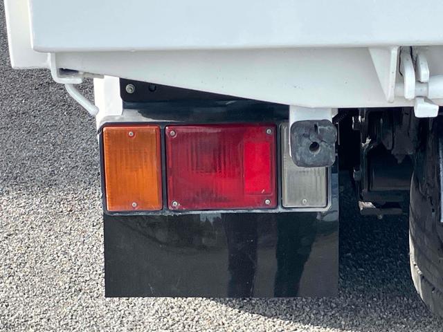 トヨエース 　トラック　ダンプ　ＥＴＣ　エアコン　パワーウィンドウ　パワステ　５速マニュアル　積載量２０００ｋｇ（20枚目）