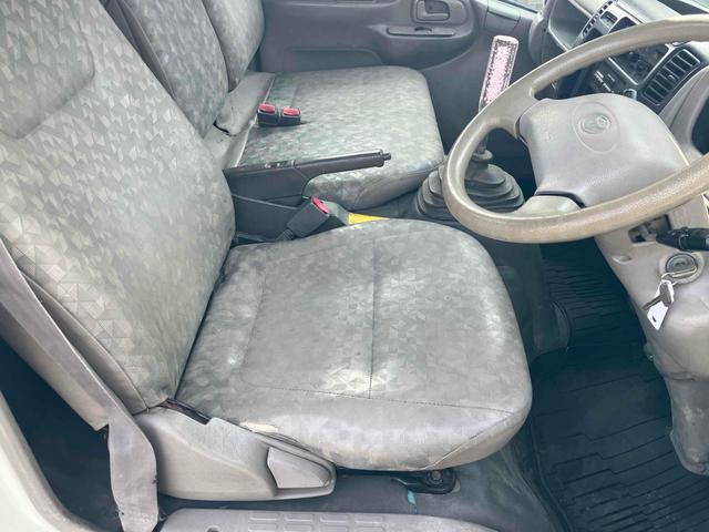 トヨエース 　トラック　ダンプ　ＥＴＣ　エアコン　パワーウィンドウ　パワステ　５速マニュアル　積載量２０００ｋｇ（62枚目）