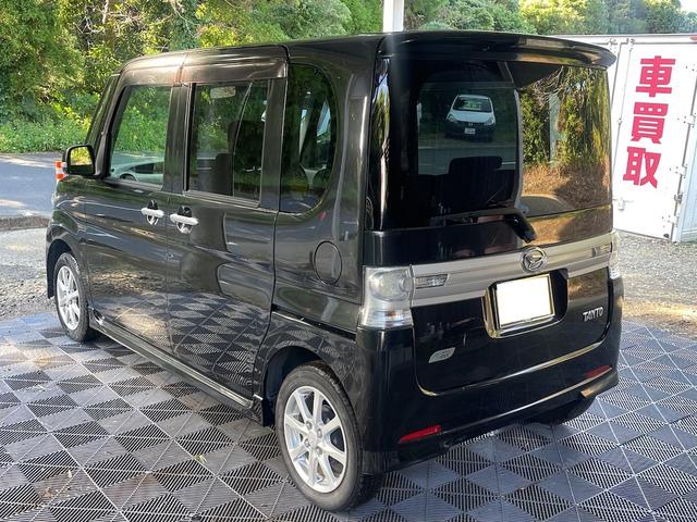タント カスタムＸスペシャル　ナビ　バックカメラ　片側パワースライドドア　スマートキー　盗難防止装置　ＡＢＳ　衝突安全ボデイ　Ｂｌｕｅｔｏｏｔｈ（9枚目）