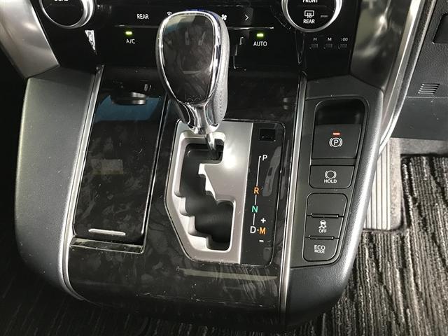 アルファード 2.5S タイプゴールド イモビ バックモニタ- LEDランプ WSR リアオートエアコン エアコン 横滑防止装置 エアロ アルミ パワーウィンドウ メディアプレイヤー接続 ABS キーレス 3列シート エアバッグ パワステ(11枚目)