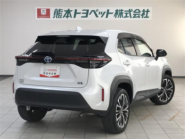 ヤリスクロス ハイブリッドＺ　ドライブレコーダ　インテリジェントキー　アルミホイル　ＬＥＤライト　リアカメラ　クルーズコントロール　横滑り防止システム　ナビＴＶ　メモリーナビゲーション　電動シ－ト　パワステ　オートエアコン　ＡＢＳ（7枚目）