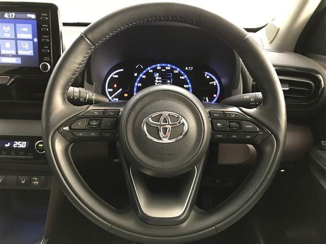 ヤリスクロス ハイブリッドＺ　ドライブレコーダ　インテリジェントキー　アルミホイル　ＬＥＤライト　リアカメラ　クルーズコントロール　横滑り防止システム　ナビＴＶ　メモリーナビゲーション　電動シ－ト　パワステ　オートエアコン　ＡＢＳ（17枚目）