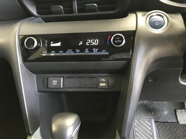 ヤリスクロス ハイブリッドＧ　ＴＳＳ　１００Ｖ　イモビライザー　バックモニタ－　エアコン　ナビ　インテリキー　パワーウィンド　Ｗエアバック　オートクルーズ　メディアプレイヤー接続　キーフリー　横滑防止装置　サイドエアバッグ　アルミ（10枚目）