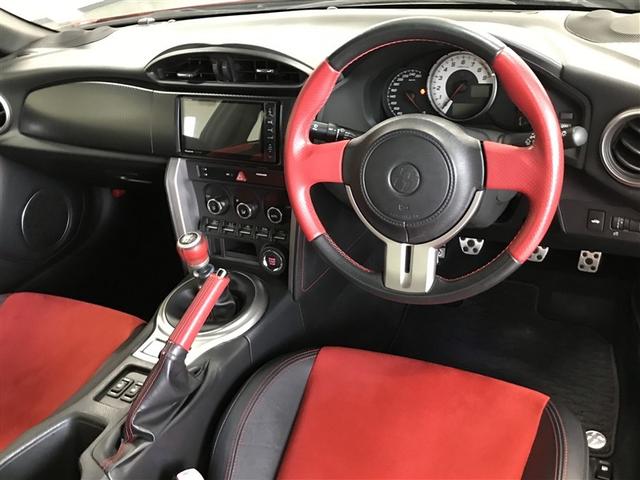 86 GTリミテッド スマキ- DVD再生機能 イモビライザー ETC付き キーレスアクセス メモリ-ナビ 横滑り防止機能 エアロ Wエアバック AUX ナビTV オートエアコン アルミホイール ABS エアバック Bモニ(7枚目)