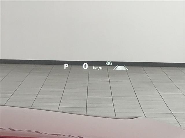 クラウンスポーツ Ｚ　ＡＷＤ　フルセグテレビ　ＥＴＣ車載器　ＴＶナビ　クルコン　横滑り防止装置　エアバッグ　本革　ミュージックプレイヤー接続可　メモリナビ　キーレス　盗難防止装置　ＡＢＳ　アルミ　スマートエントリー　試乗車（15枚目）