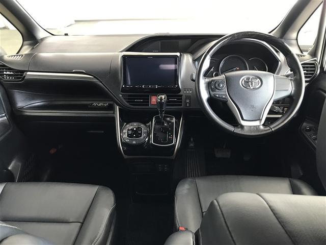 エスクァイア Gi ブラックテーラード 衝突軽減システム キーレス アイスト アルミ ナビTV ETC車載器 オートエアコン 横滑り防止 LEDランプ ABS ミュージックプレイヤー接続可 スマートキー クルコン 両側パワースライドドア(7枚目)