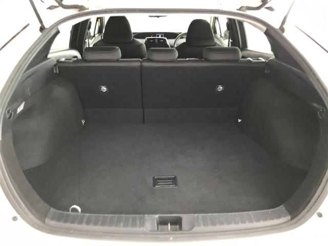 プリウス Ｓ　ＤＶＤ再生機能　ＥＳＣ　スマートキ－　地デジ　メモリーナビゲーション　ＬＥＤヘッドライト　フルオートエアコン　クルーズコントロール　エアバッグ　イモビ　パワーウインドウ　ＰＳ　ＴＶナビ　ＡＷ　ＡＢＳ（22枚目）