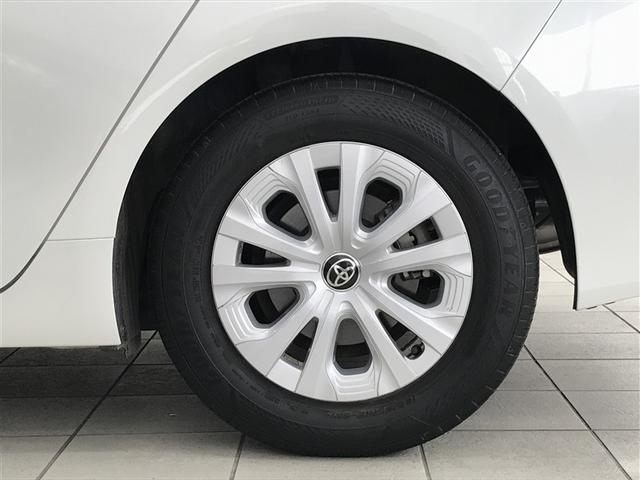 プリウス Ｓ　ＤＶＤ再生機能　ＥＳＣ　スマートキ－　地デジ　メモリーナビゲーション　ＬＥＤヘッドライト　フルオートエアコン　クルーズコントロール　エアバッグ　イモビ　パワーウインドウ　ＰＳ　ＴＶナビ　ＡＷ　ＡＢＳ（25枚目）