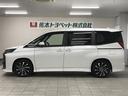 ノア ハイブリッドＳ－Ｚ　バックモニタ－　クルコン　ダブルエアコン　横滑り防止機能　スマートエントリー　ＬＥＤランプ　３列シート　メモリナビ　エアバッグ　ＥＴＣ付き　ミュージックプレイヤー接続可　ＡＢＳ　エアコン　ナビ＆ＴＶ（6枚目）