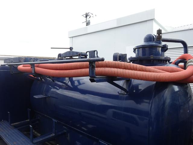 タイタントラック 　貯水槽清掃車　２ペダル　モリタエコノス　水タンク１６００Ｌ　プランジャーポンプ　水圧ホース２基　ショットフラッシャー（34枚目）