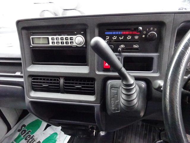 サンバーバン トランスポーター　グレードアップパッケージ　スーパーチャージャー　２ＷＤ　エアコン　パワステ　パワーウインドウ　オートマ　キーレス（30枚目）