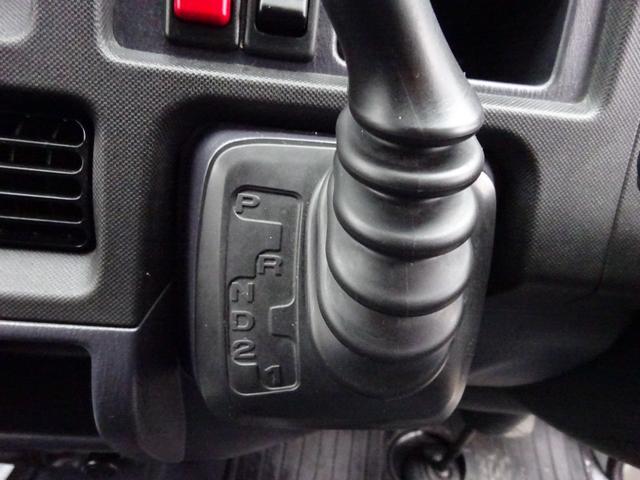 サンバーバン トランスポーター　グレードアップパッケージ　スーパーチャージャー　２ＷＤ　エアコン　パワステ　パワーウインドウ　オートマ　キーレス（31枚目）