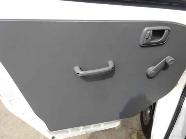 ミニキャブトラック 　移動販売車　左右跳ね上げ式　１００Ｖ電源コンセント差込口　フロアオートマ　アルミホイール　エアコン　パワステ　エアバック（23枚目）