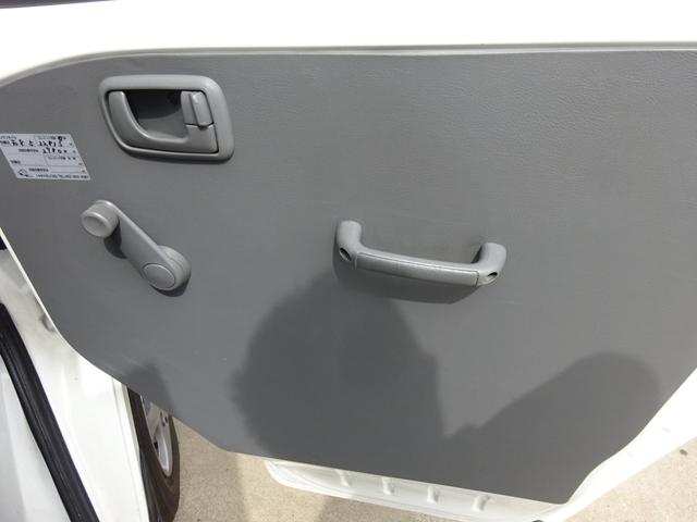ミニキャブトラック 　移動販売車　左右跳ね上げ式　１００Ｖ電源コンセント差込口　フロアオートマ　アルミホイール　エアコン　パワステ　エアバック（31枚目）