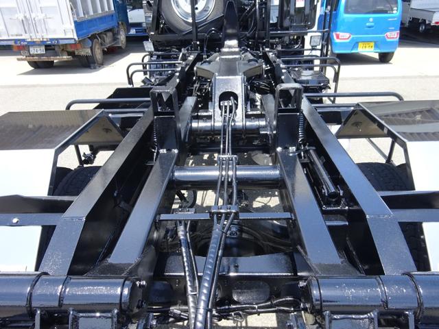 3.65t アームロール 新明和CCA44-30 ツインホスト ABS エアバック 6速マニュアル ディーゼル(14枚目)