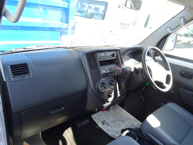 GL 4WD キーレス AMFMラジオ エアコン パワステ パワーウィンドウ ABS 運転席助手席エアバック 両側スライドドア(11枚目)