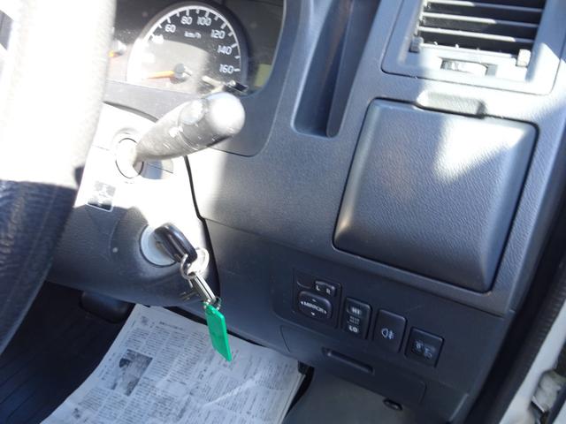 GL 4WD キーレス AMFMラジオ エアコン パワステ パワーウィンドウ ABS 運転席助手席エアバック 両側スライドドア(42枚目)