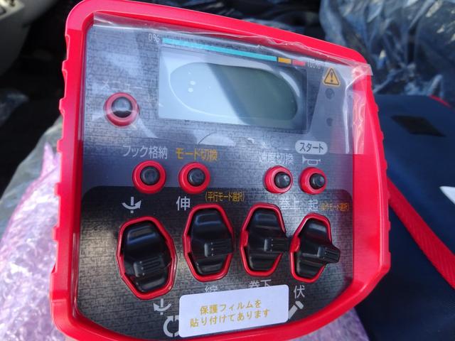 キャンター 　ワイドキャブロング　３ｔ　４段クレーン　２．９ｔ吊り　フックイン　ラジコン付き　ＵＮＩＣ　ＵＲＧ２９４　ＲＡＩ　　ＳＡＦＥＴＹ　Ｇ－ＦＯＡＣＥ　衝突被害軽減ブレーキシステム　左電動格納ミラー　キーレス（43枚目）