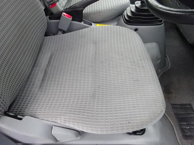 トヨエース 　１．４５ｔ　平ボディー　垂直ゲート６００ｋｇ　５速マニュアル　ＥＴＣ　キーレス　ＡＢＳ　エアバック　エアコン　パワステ　パワーウインドウ（31枚目）