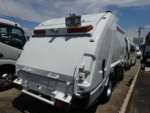 デュトロ 　パッカー車　２ｔ　プレス式　４．２ｍ３　新明和ＧＴ０４２－５４３３Ｗ　オートマ　バックカメラ　ＥＴＣ　ゴミ収集車（3枚目）