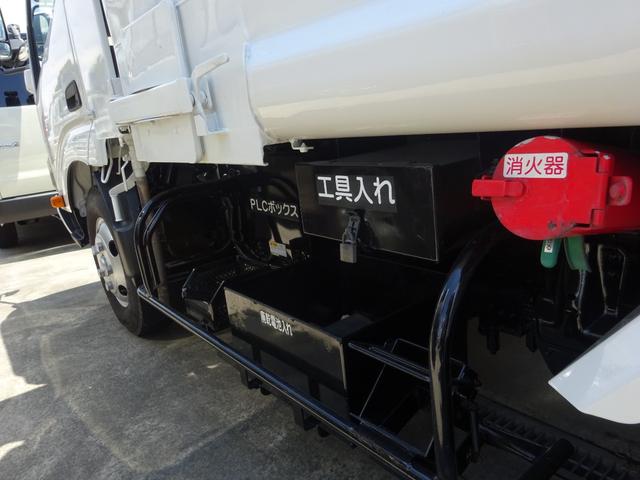 デュトロ 　パッカー車　２ｔ　プレス式　４．２ｍ３　新明和ＧＴ０４２－５４３３Ｗ　オートマ　バックカメラ　ＥＴＣ　ゴミ収集車（6枚目）