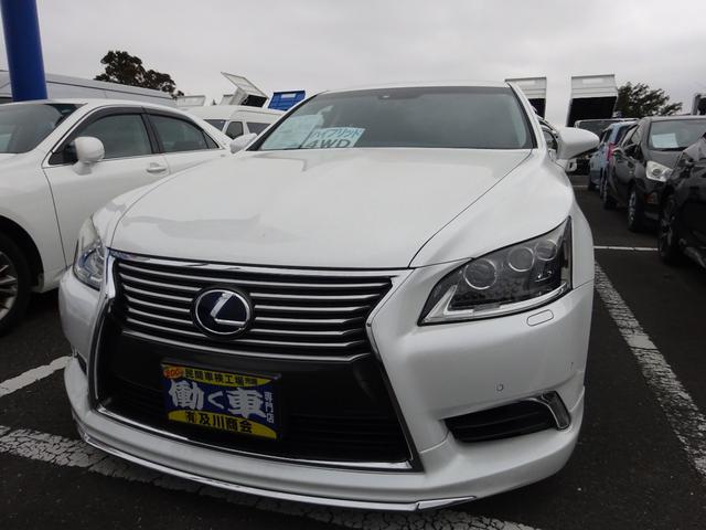 ＬＳ ＬＳ６００ｈ　バージョンＣ　Ｉパッケージ　４ＷＤ　モデリスタエアロ　モデリスタマフラー　衝突被害軽減ブレーキシステム　ナビＴＶ　バックカメラ　ＥＴＣ　レザーシート　シートヒーター　ステアリングヒーター　クリアランスソナー　アルミホイール（8枚目）