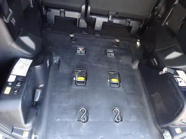 エスクァイア Ｘｉ　福祉車両　ウェルキャブ　車いすスロープ仕様　車いす１台固定　８人乗り　タイプ２　左側パワースライドドア　バックカメラ　スマートキー　プッシュスタート　アイドリングストップ　サードシート付（28枚目）