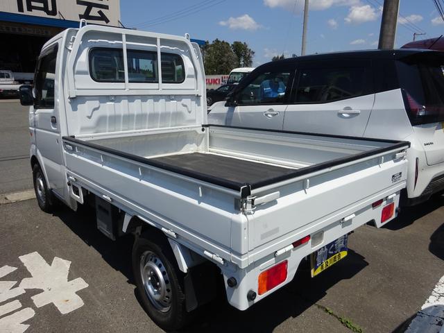 キャリイトラック ＫＣ　４ＷＤ　５速マニュアル　エアコン　パワステ　荷台ゴムマット　ＣＤプレーヤー（15枚目）