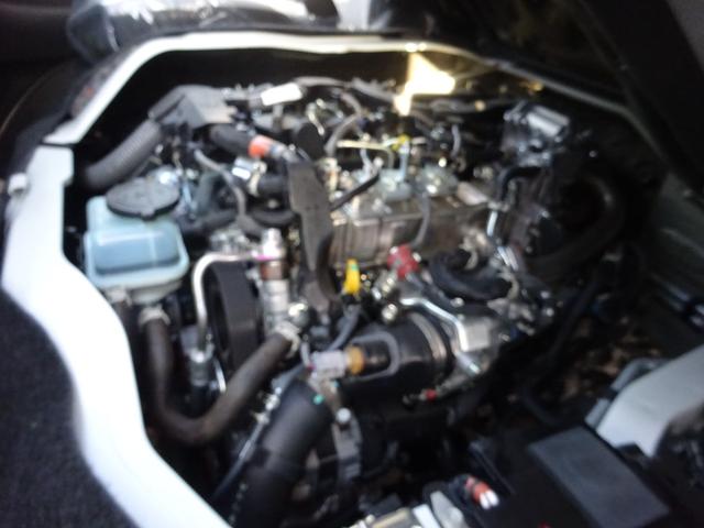 ハイエースコミューター スーパーロングＧＬ　登録済未使用車　１４人乗り　トヨタセーフティセンス　クリアランスソナー　バックカメラ　左側パワースライドドア　スマートキー　プッシュスタート（16枚目）