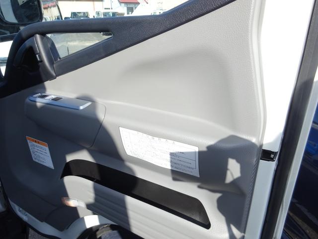 キャンター 　セルフローダー　積載車　３．１ｔ　オートマ　極東フラトップゼロ　リモコン付き　ナビＴＶ　Ｂｌｕｅｔｏｏｔｈ　バックカメラ　キーレス　電動格納ミラー　衝突被害軽減ブレーキシステム（39枚目）