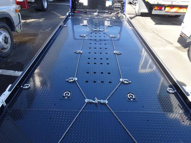 キャンター セルフローダー 積載車 3t 極東フラトップゼロ 荷台未使用 左右アオリ開閉 5速マニュアル 衝突被害軽減ブレーキシステム 左側電動格納ミラー スマートキー ETC フォグランプ バックカメラ(4枚目)