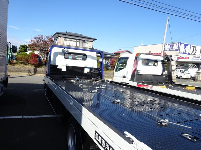 キャンター セルフローダー 積載車 3t 極東フラトップゼロ 荷台未使用 左右アオリ開閉 5速マニュアル 衝突被害軽減ブレーキシステム 左側電動格納ミラー スマートキー ETC フォグランプ バックカメラ(21枚目)