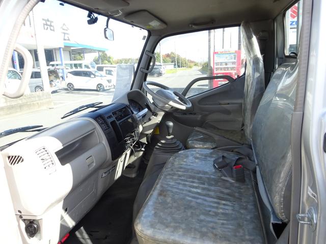 トヨエース 　４段クレーン　２．２ｔ吊り　平ボディー　２ｔ　５速マニュアル　ナビＴＶ　ドライブレコーダー　左側電動格納ミラー　フォグランプ　アウトリガー　小型トラック荷台内架装用ユニッククレーン　ＵＲＵ２２４（25枚目）