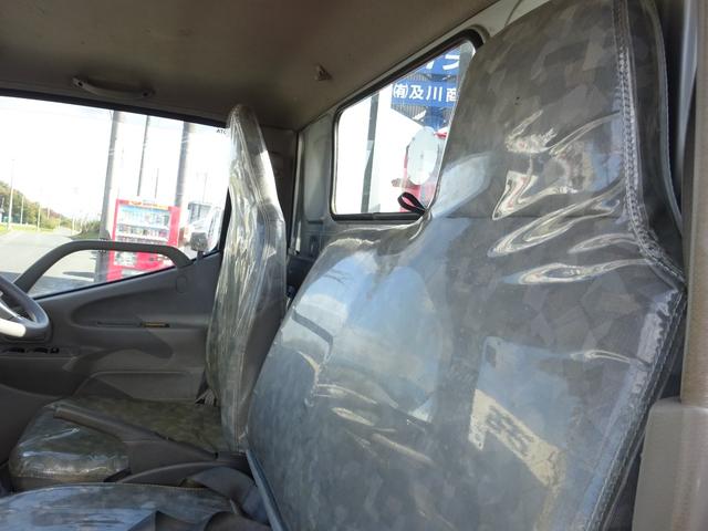 トヨエース 　４段クレーン　２．２ｔ吊り　平ボディー　２ｔ　５速マニュアル　ナビＴＶ　ドライブレコーダー　左側電動格納ミラー　フォグランプ　アウトリガー　小型トラック荷台内架装用ユニッククレーン　ＵＲＵ２２４（27枚目）