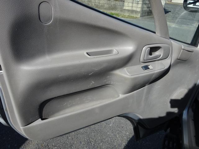 トヨエース 　４段クレーン　２．２ｔ吊り　平ボディー　２ｔ　５速マニュアル　ナビＴＶ　ドライブレコーダー　左側電動格納ミラー　フォグランプ　アウトリガー　小型トラック荷台内架装用ユニッククレーン　ＵＲＵ２２４（28枚目）