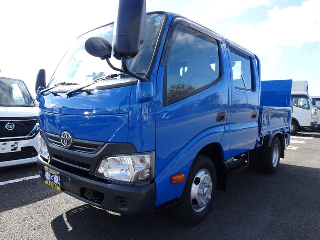 トヨエース 　Ｗキャブ　６人乗り　垂直ゲート　６００ｋｇ　オートマ　２ｔ　極東Ｖ６００　衝突被害軽減ブレーキシステム　ナビＴＶ　Ｂｌｕｅｔｏｏｔｈ　バックカメラ　ＥＴＣ　ドライブレコーダー　キーレス（3枚目）