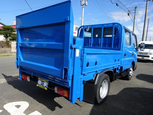 トヨエース 　Ｗキャブ　６人乗り　垂直ゲート　６００ｋｇ　オートマ　２ｔ　極東Ｖ６００　衝突被害軽減ブレーキシステム　ナビＴＶ　Ｂｌｕｅｔｏｏｔｈ　バックカメラ　ＥＴＣ　ドライブレコーダー　キーレス（4枚目）