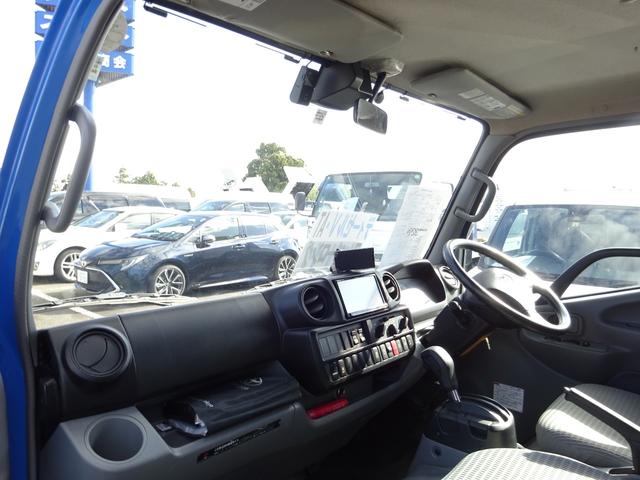 トヨエース 　Ｗキャブ　６人乗り　垂直ゲート　６００ｋｇ　オートマ　２ｔ　極東Ｖ６００　衝突被害軽減ブレーキシステム　ナビＴＶ　Ｂｌｕｅｔｏｏｔｈ　バックカメラ　ＥＴＣ　ドライブレコーダー　キーレス（18枚目）