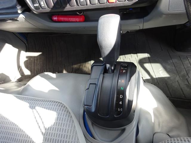 トヨエース 　Ｗキャブ　６人乗り　垂直ゲート　６００ｋｇ　オートマ　２ｔ　極東Ｖ６００　衝突被害軽減ブレーキシステム　ナビＴＶ　Ｂｌｕｅｔｏｏｔｈ　バックカメラ　ＥＴＣ　ドライブレコーダー　キーレス（50枚目）