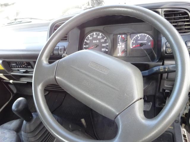 アトラストラック 　全低床　ダンプ　柱なし　２ｔ　５速マニュアル　新明和　ワンオーナー　左側電動格納ミラー　エアコン　パワステ　パワーウィンドウ　ドアバイザー（33枚目）