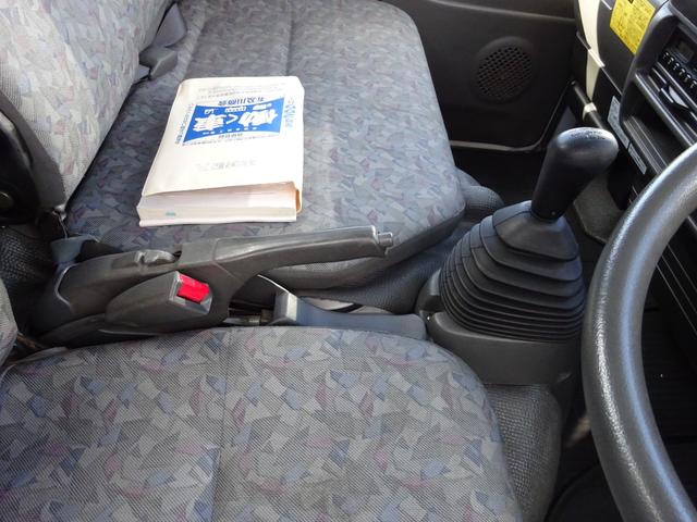 アトラストラック 　全低床　ダンプ　柱なし　２ｔ　５速マニュアル　新明和　ワンオーナー　左側電動格納ミラー　エアコン　パワステ　パワーウィンドウ　ドアバイザー（40枚目）