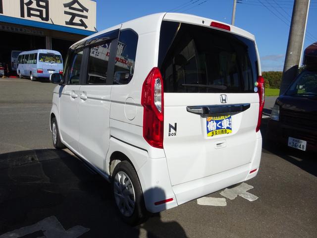 Ｎ－ＢＯＸ Ｇ　福祉車両　４ＷＤ　リア車イス用スロープ　ウインチ付き　リモコン付き　スローパー　左側オートステップ　ナビ　スマートキー　ぷシートヒーター　ケンウッド　ＵＳＢ・ｉＰｏｄレシーバー　Ｕ３３０ＭＳ（10枚目）
